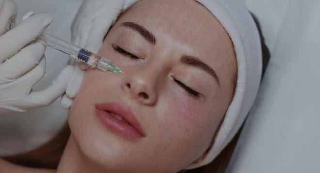Find out more about the latest approach for treating your acne: acne mesotherapy in Dubai | Clinique des Champs-Elysées